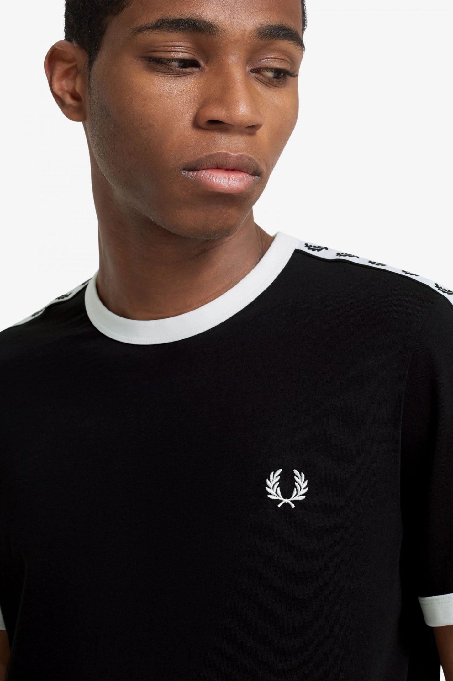 Fred Perry M6347 Taped Ringer T Shirt